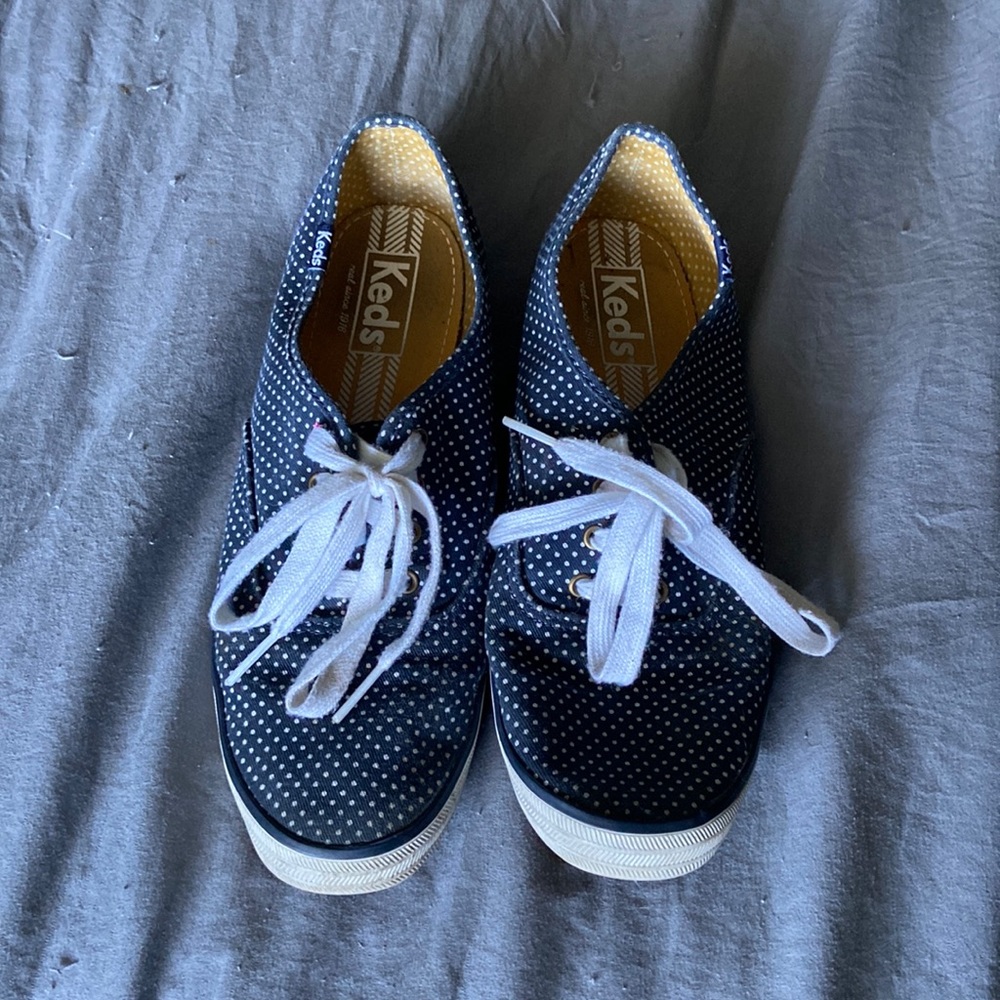 Blue polka dot keds